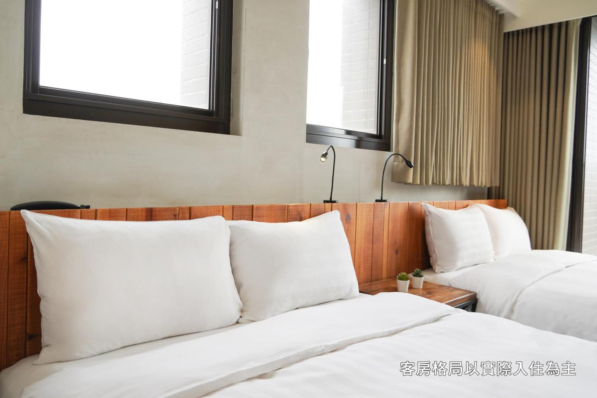 Central Land Hotel Taichung Exterior photo
